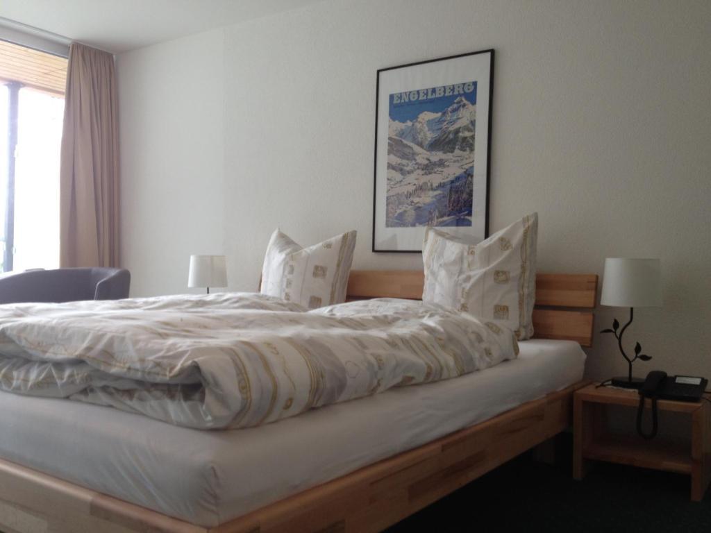 Hotel Hahnenblick Engelberg Bilik gambar